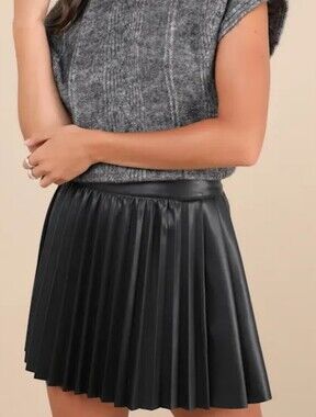 Lulus Chic Edge Black Vegan Leather Pleated Mini Skirt - Size S - NWT